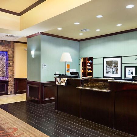 Hampton Inn & Suites Mission Dış mekan fotoğraf
