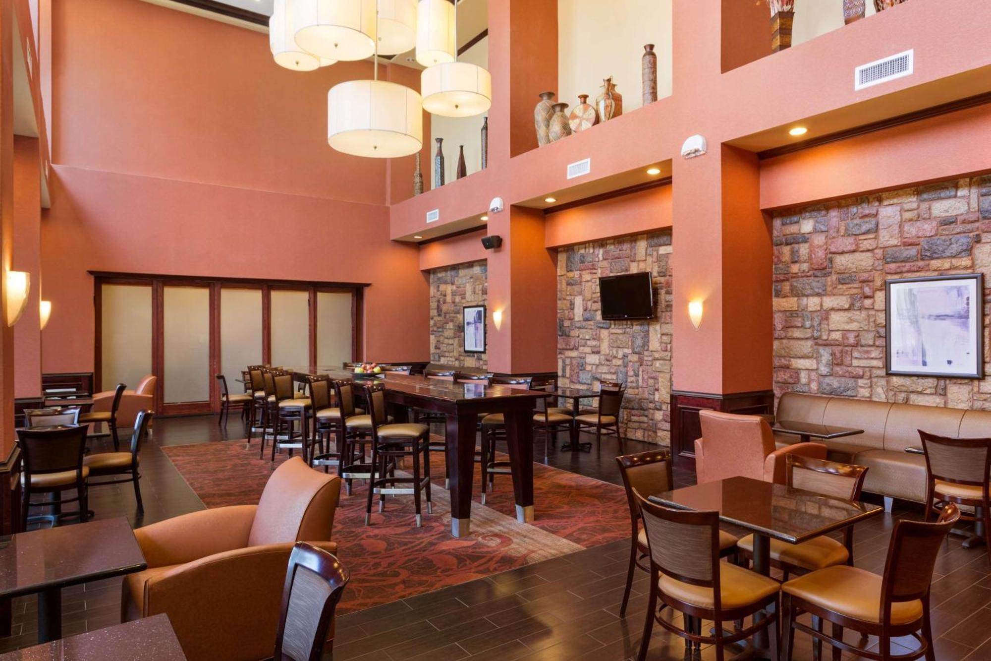 Hampton Inn & Suites Mission Dış mekan fotoğraf